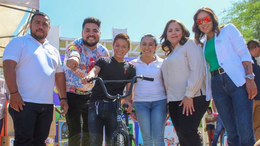 Con magna fiesta celebran a niñas y niños de Guaymas